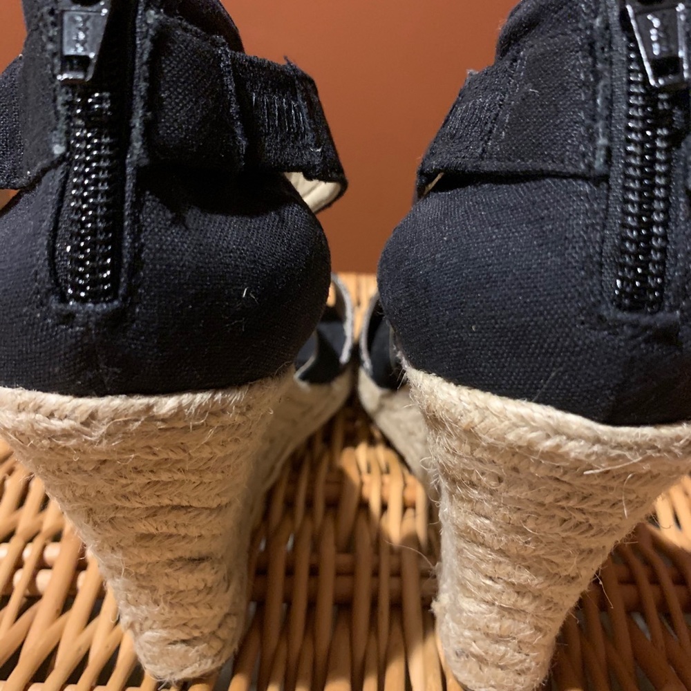 Espadrilles - Picture 4 of 8